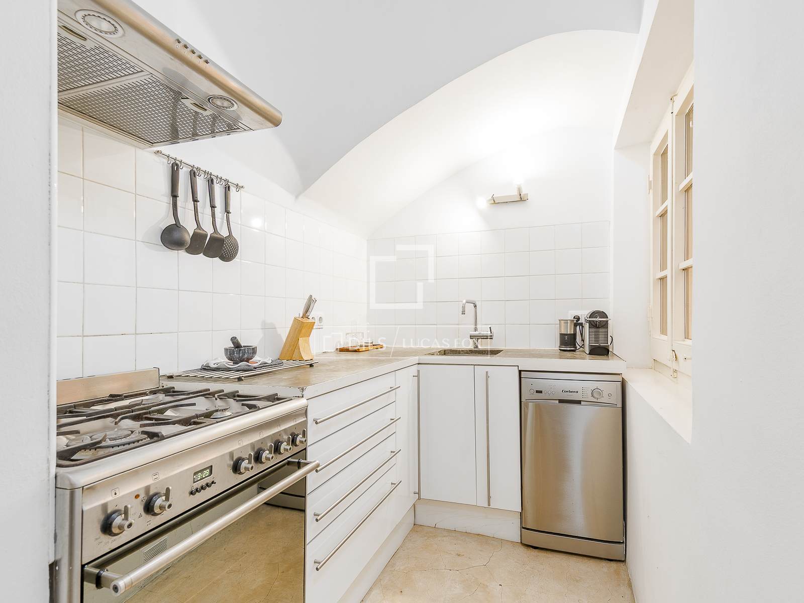 Apartment in Barcelona, Spain 2 bedrooms, 73 sq.m. No. 164339