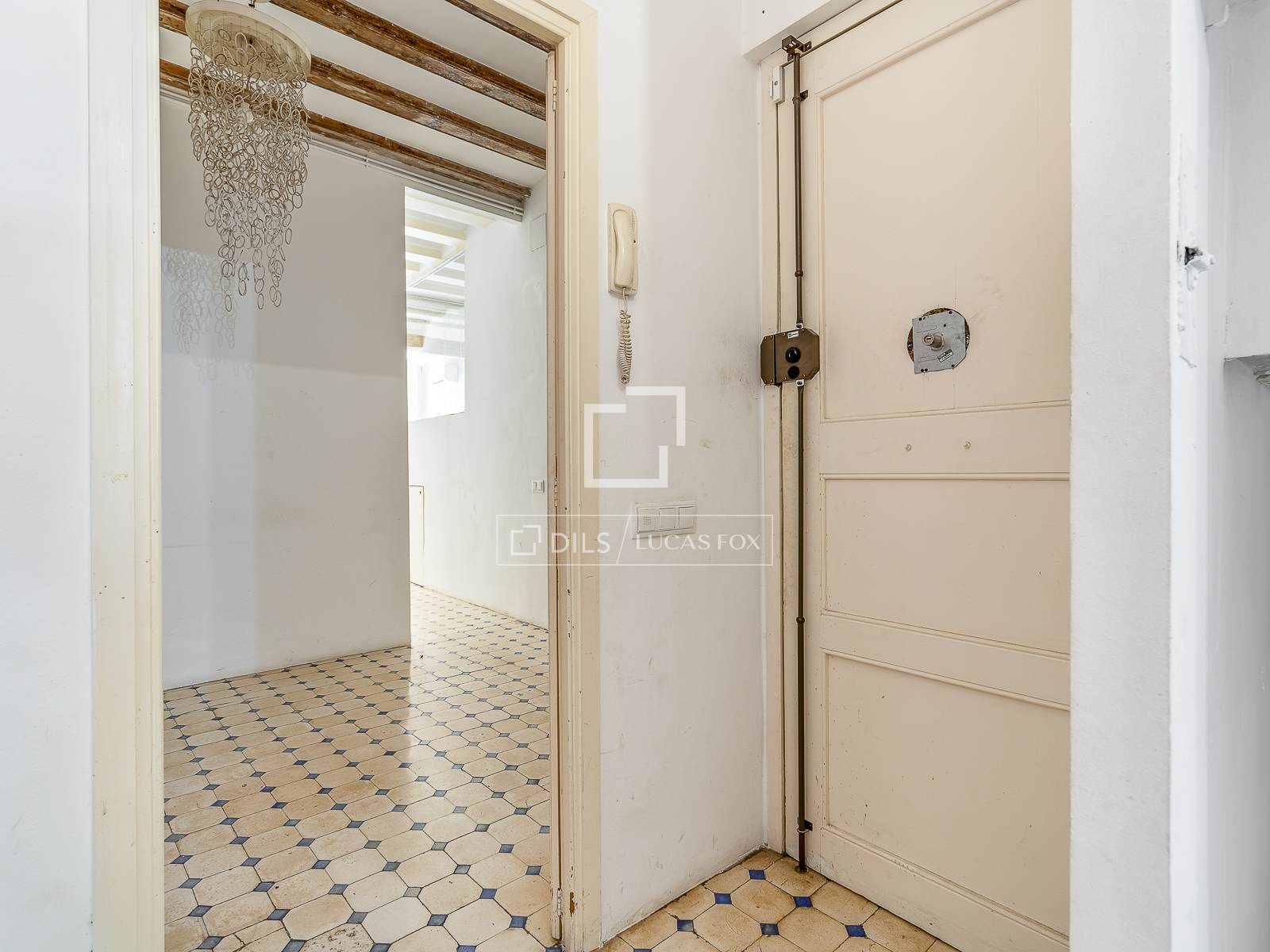 Apartment in Barcelona, Spain 2 bedrooms, 73 sq.m. No. 164339