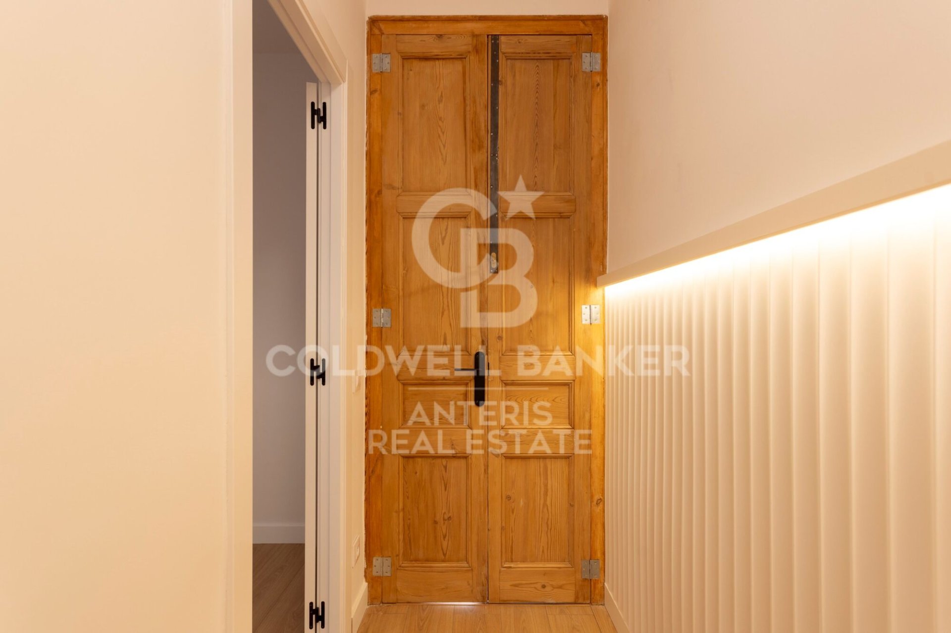Dzīvoklis Barcelona, Spānijā 3 istabas, 117 m2 Nr. 156979