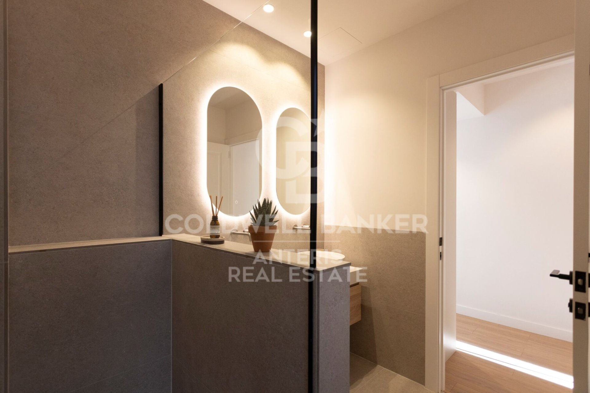 Dzīvoklis Barcelona, Spānijā 3 istabas, 117 m2 Nr. 156979