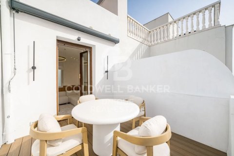 Penthouse in Madrid, Spain 2 bedrooms, 120 sq.m. No. 156976