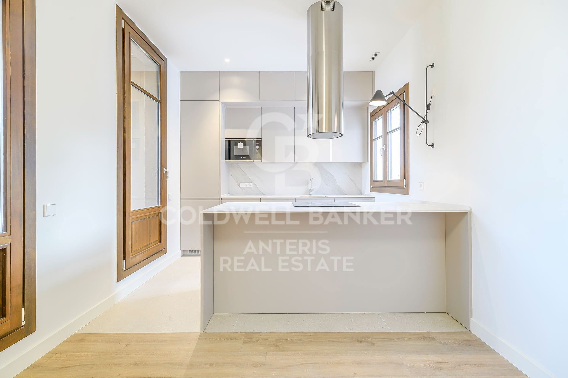 Kattohuoneisto Barcelona, Espanja 2 makuuhuonetta, 90 m2 No. 156977