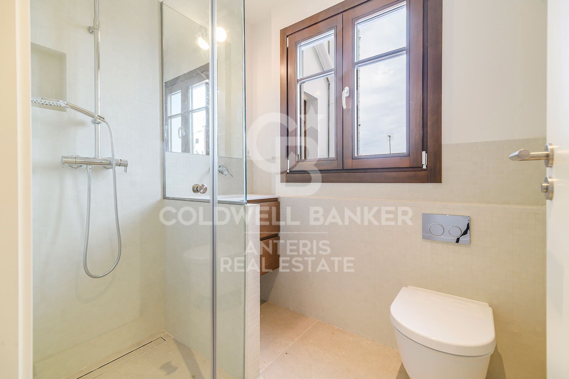 Kattohuoneisto Barcelona, Espanja 2 makuuhuonetta, 90 m2 No. 156977