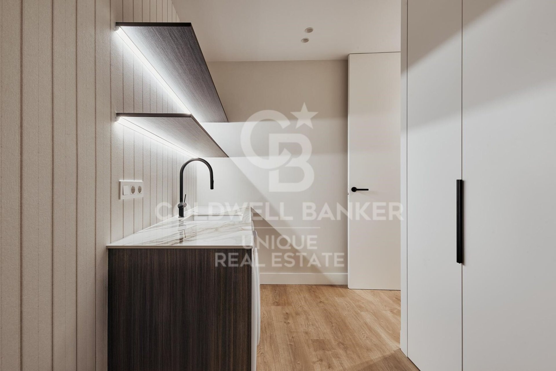 Квартира в Мадрид, Испания 3 спальни, 152м2 №156978
