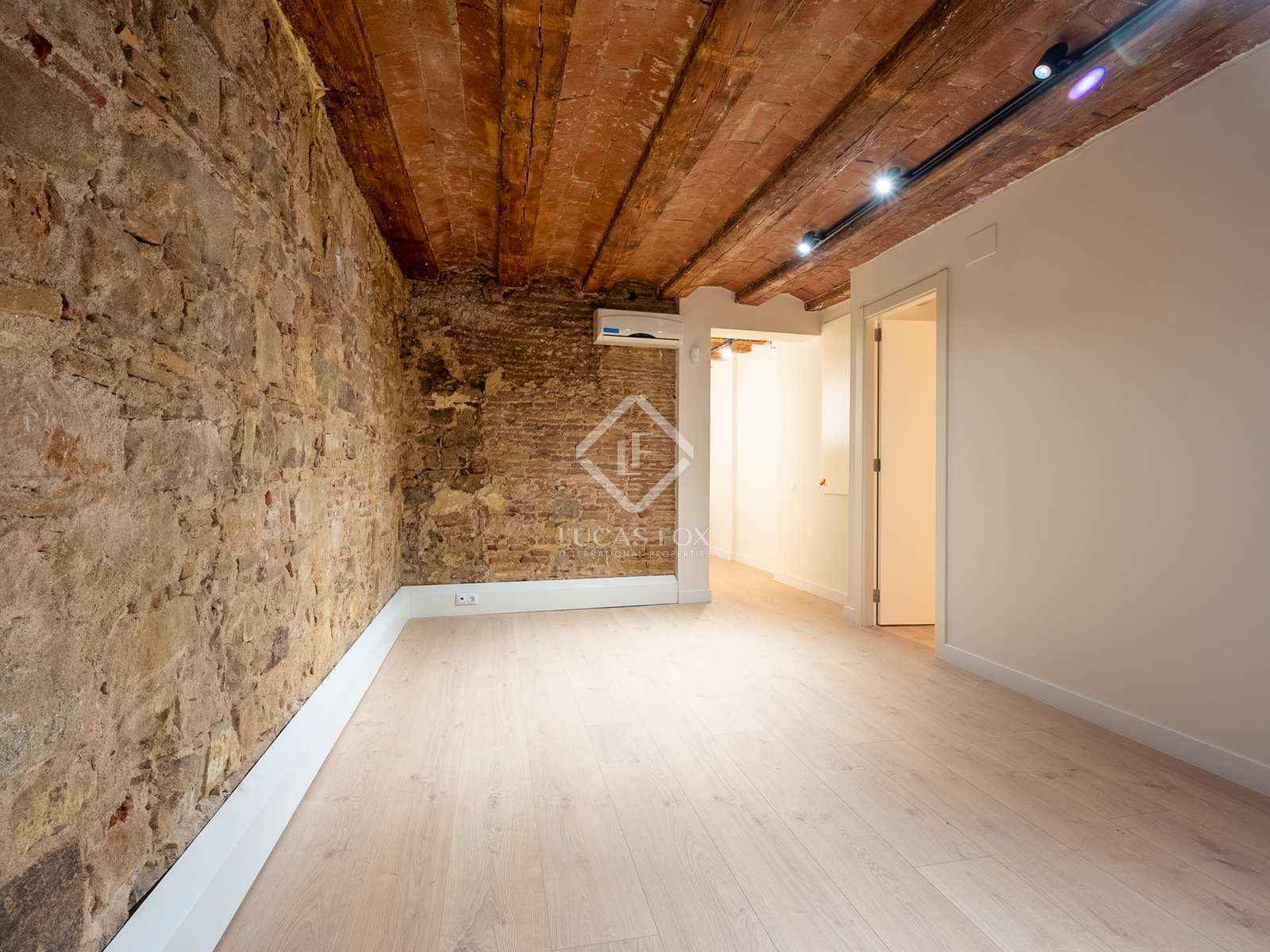 Dzīvoklis Barcelona, Spānijā 2 istabas, 83 m2 Nr. 192826