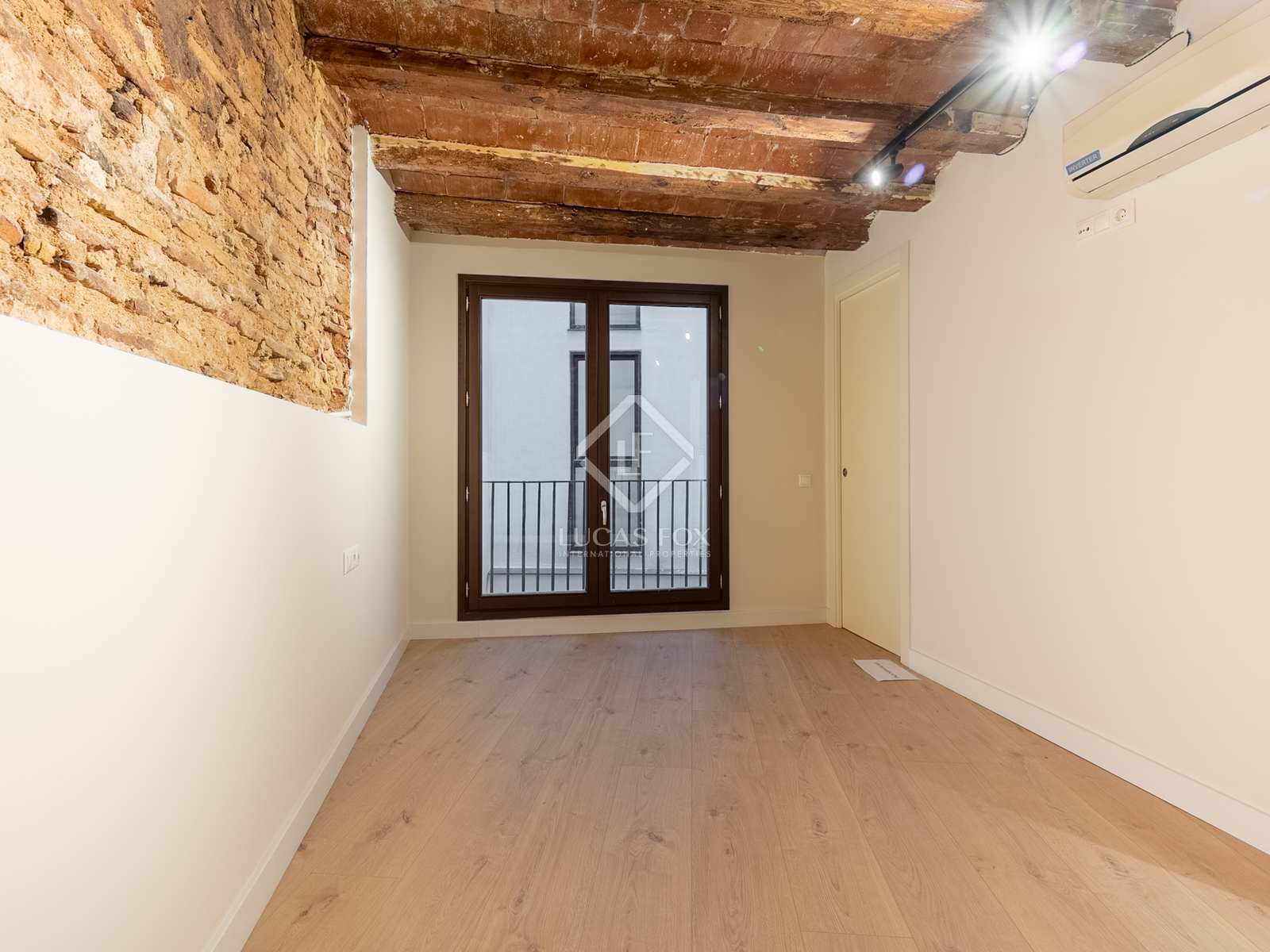 Dzīvoklis Barcelona, Spānijā 2 istabas, 83 m2 Nr. 192826