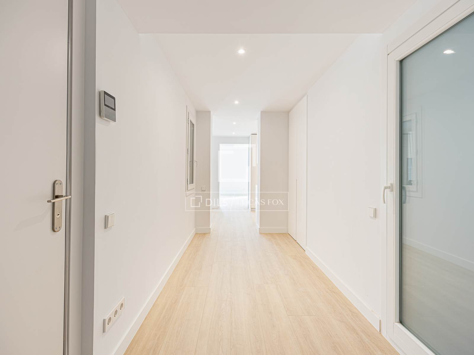 Dzīvoklis Barcelona, Spānijā 5 istabas, 134 m2 Nr. 192824