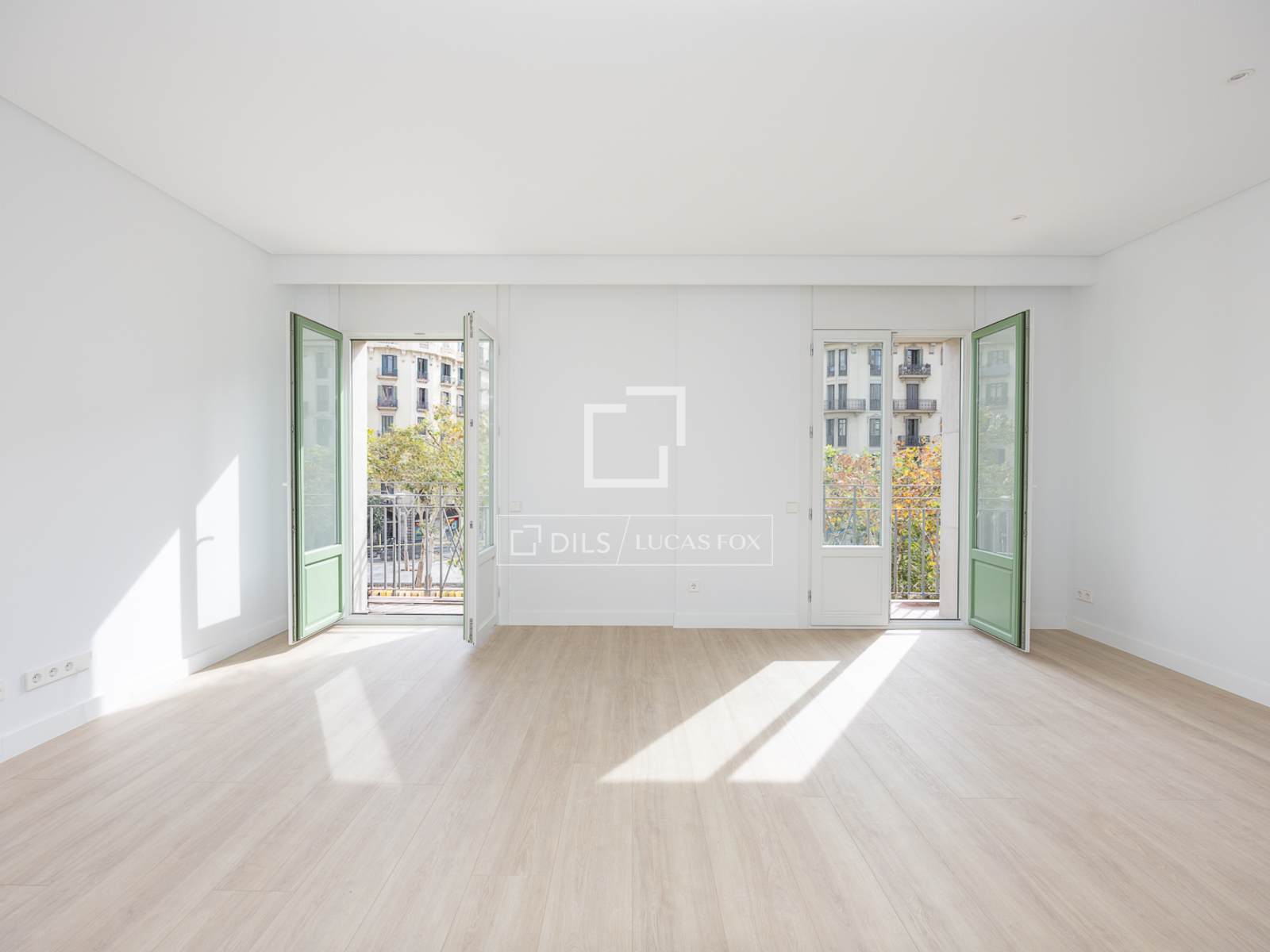Dzīvoklis Barcelona, Spānijā 5 istabas, 134 m2 Nr. 192824