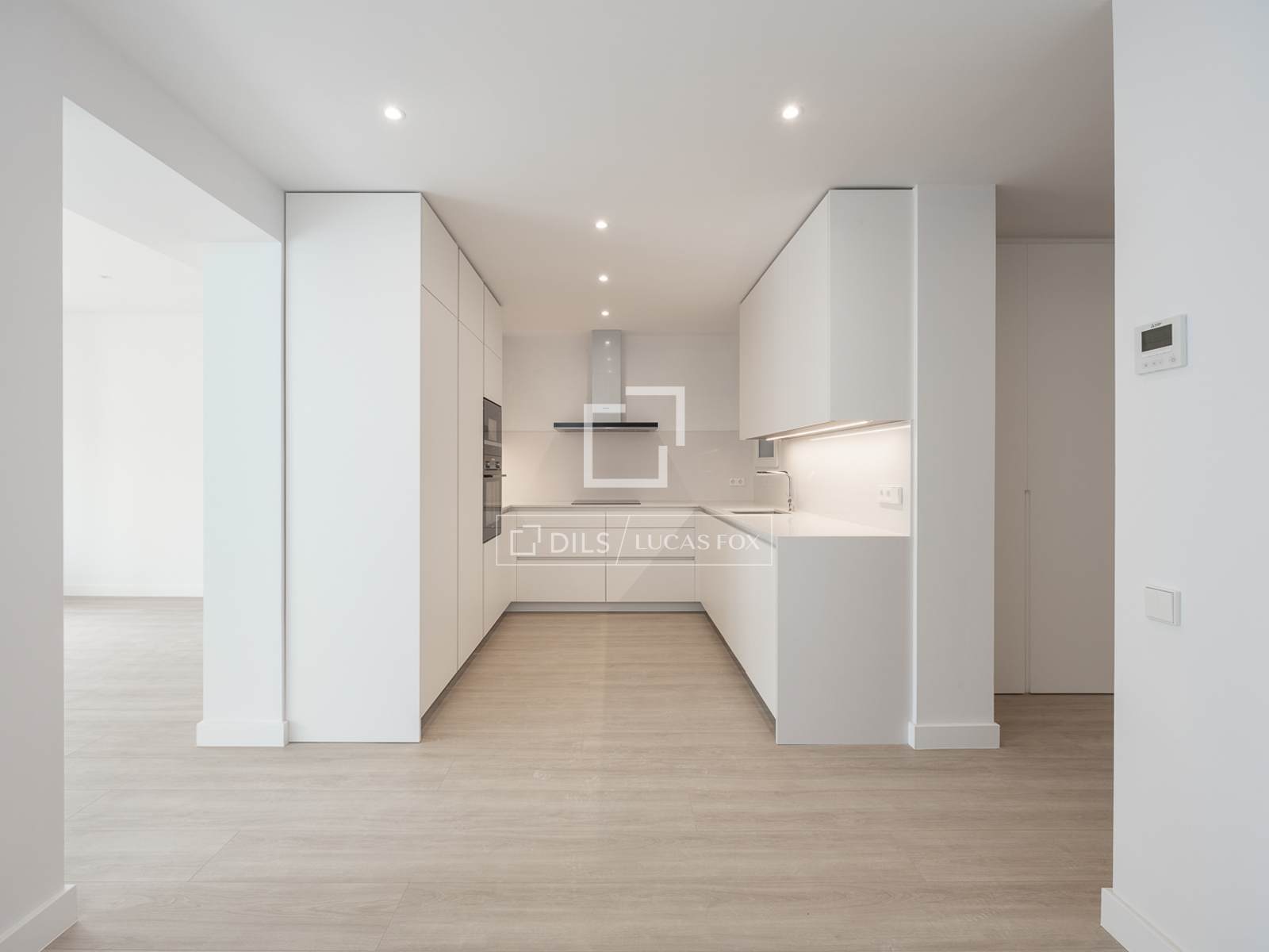 Dzīvoklis Barcelona, Spānijā 5 istabas, 134 m2 Nr. 192824
