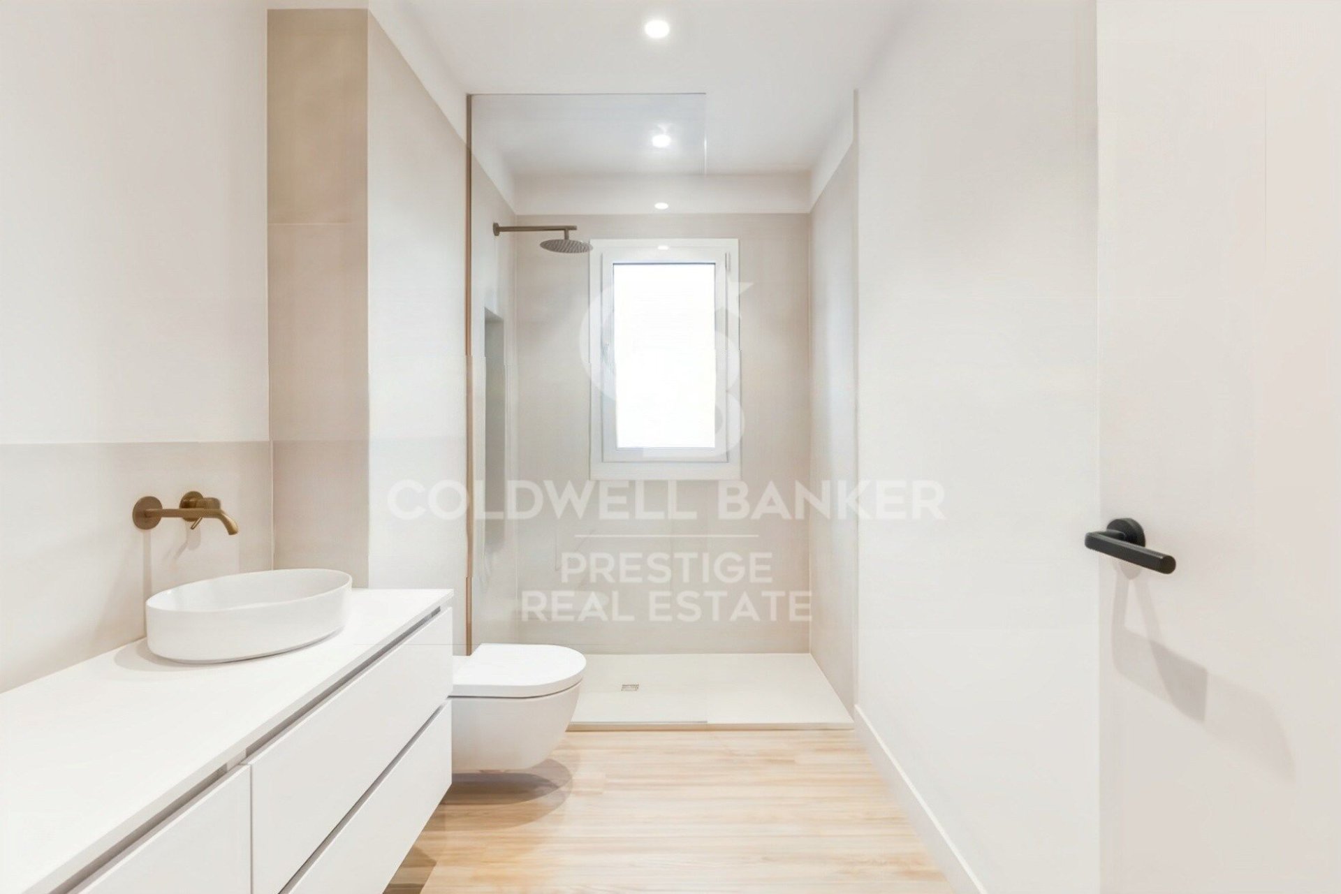 Apartamento en Barcelona, España 4 dormitorios, 169 m2 No. 157712