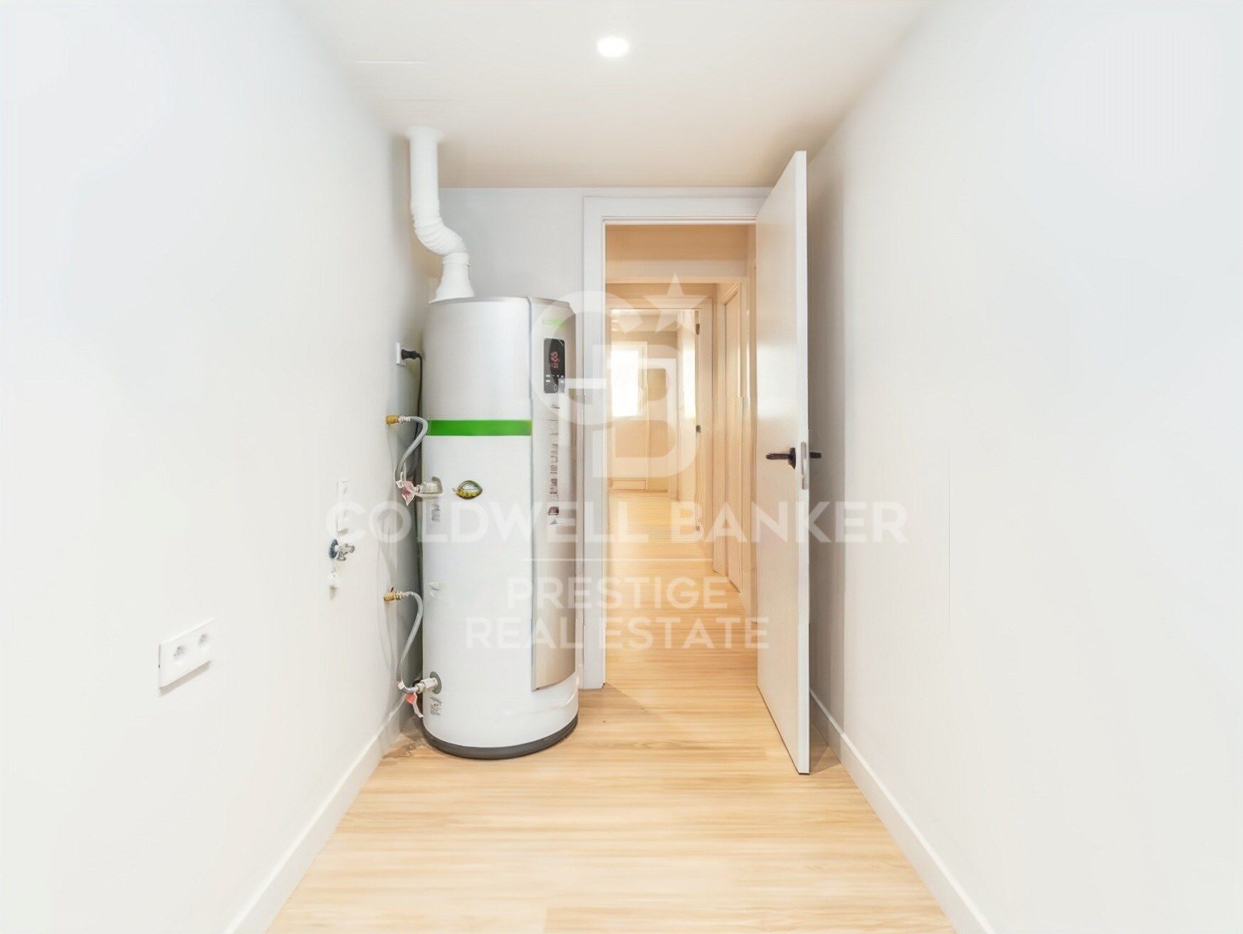 Apartamento en Barcelona, España 4 dormitorios, 169 m2 No. 157712