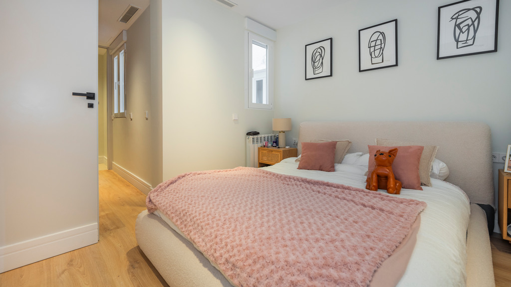 Wohnung in Madrid, Spanien 3 Schlafzimmer, 131 m2 Nr. 105998