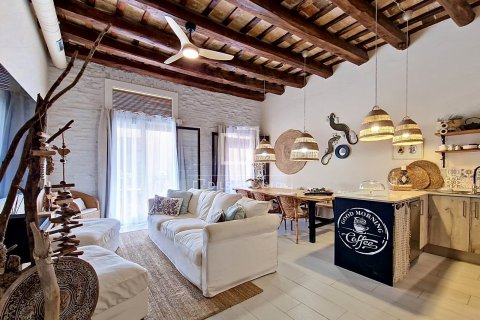 Huoneisto Vilanova i la Geltru, Barcelona, Espanja 2 makuuhuonetta, 108 m2 No. 166774