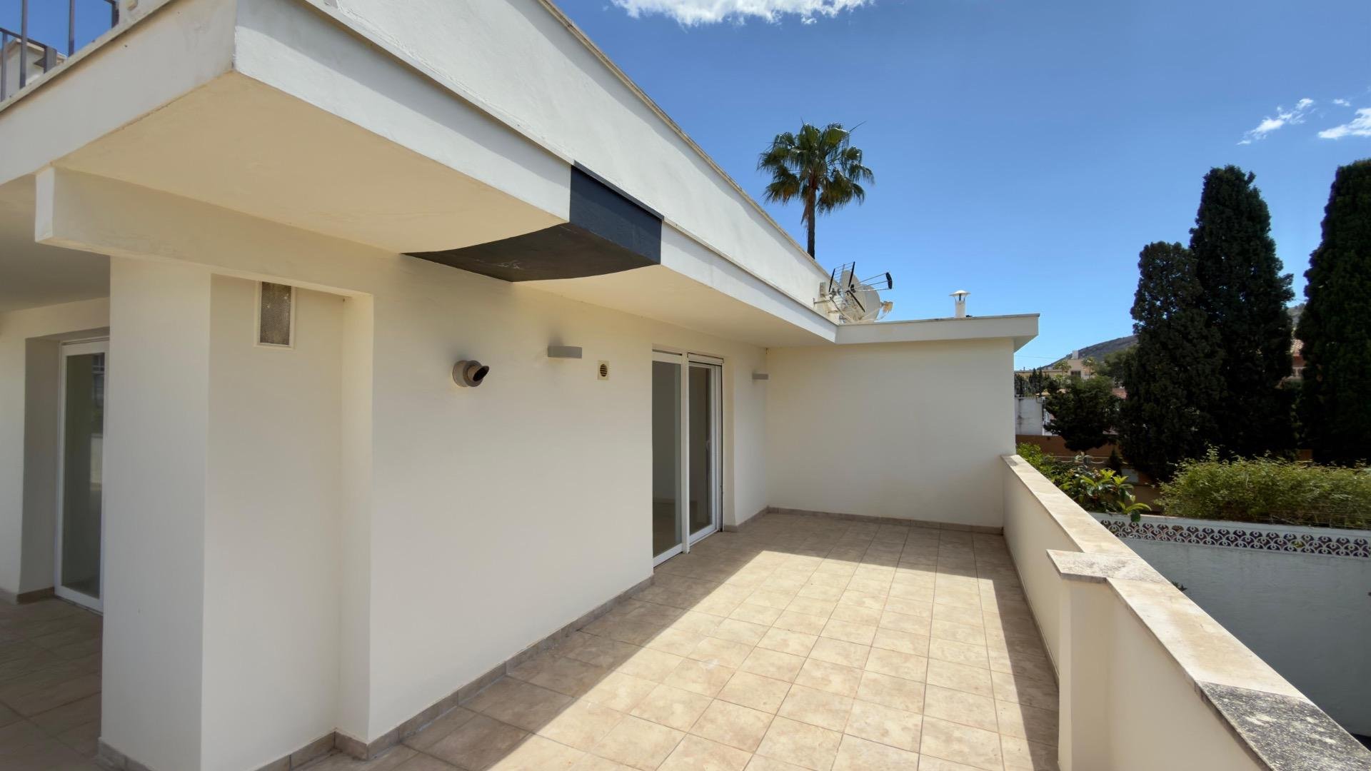 Сasa en Albir, Alicante, España 4 dormitorios, 249 m2 No. 168096