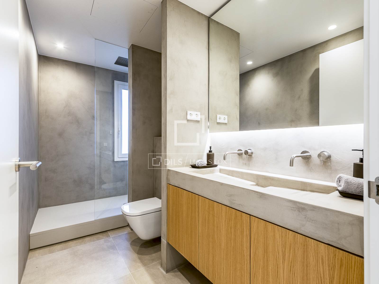 Wohnung in Barcelona, Spanien 5 Schlafzimmer, 273 m2 Nr. 150841