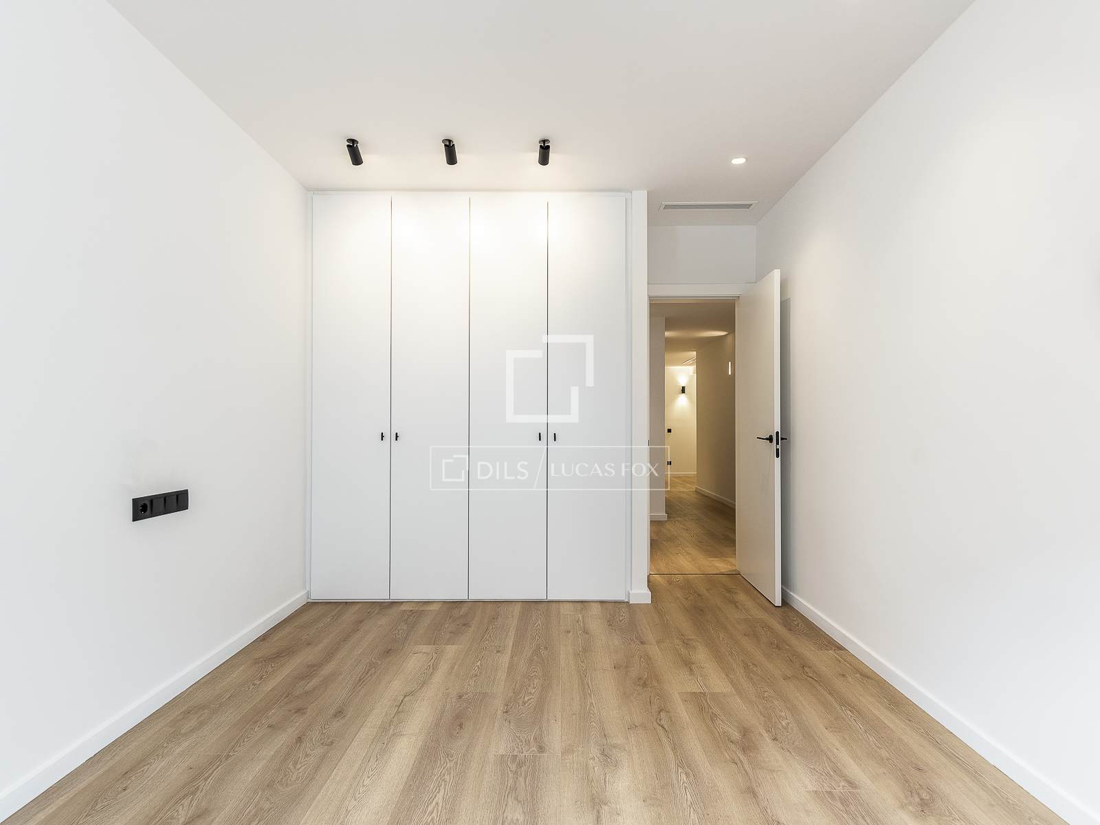Appartamento a Barcelona, Spagna 3 camere da letto, 152 mq. N° 150840