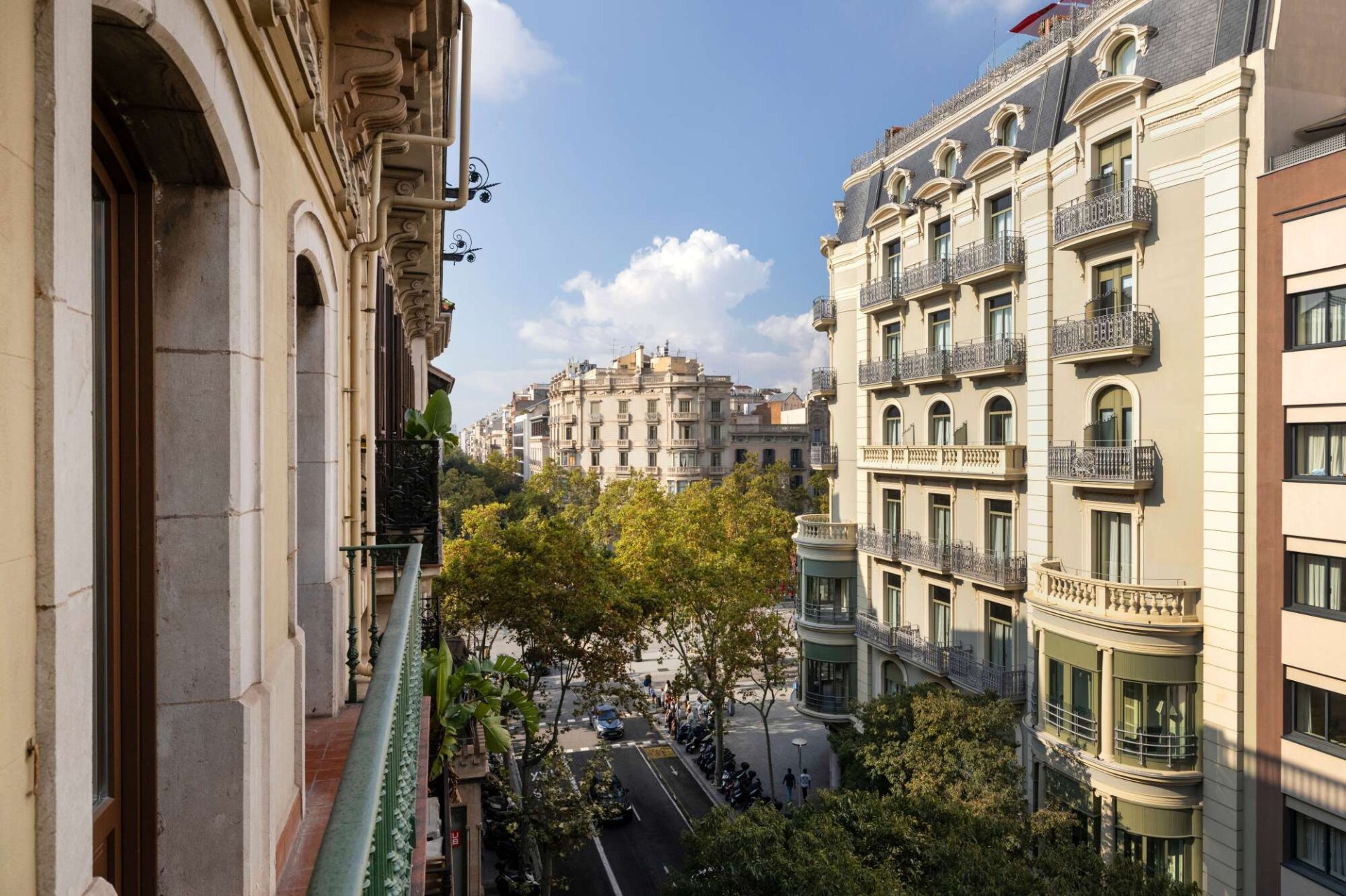 Apartamento en Eixample, Barcelona, España 3 dormitorios, 198 m2 No. 180875