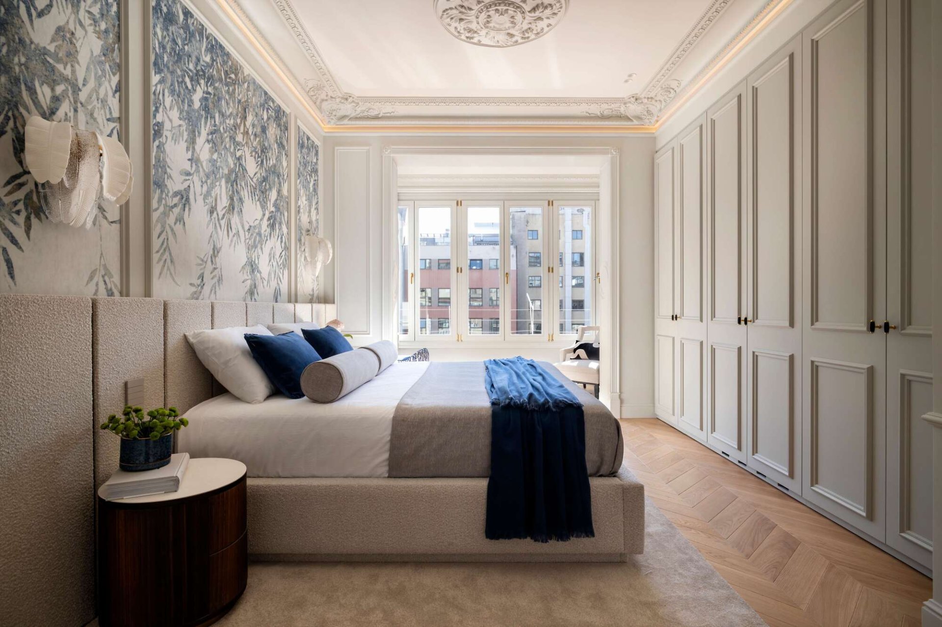 Apartamento en Eixample, Barcelona, España 3 dormitorios, 198 m2 No. 180875