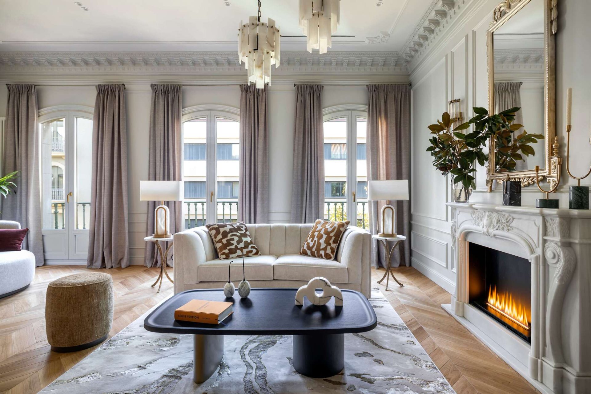 Apartamento en Eixample, Barcelona, España 3 dormitorios, 198 m2 No. 180875