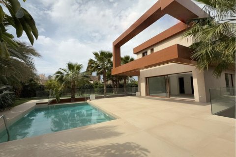 Villa en El Campello, Alicante, España 5 dormitorios,  No. 180880