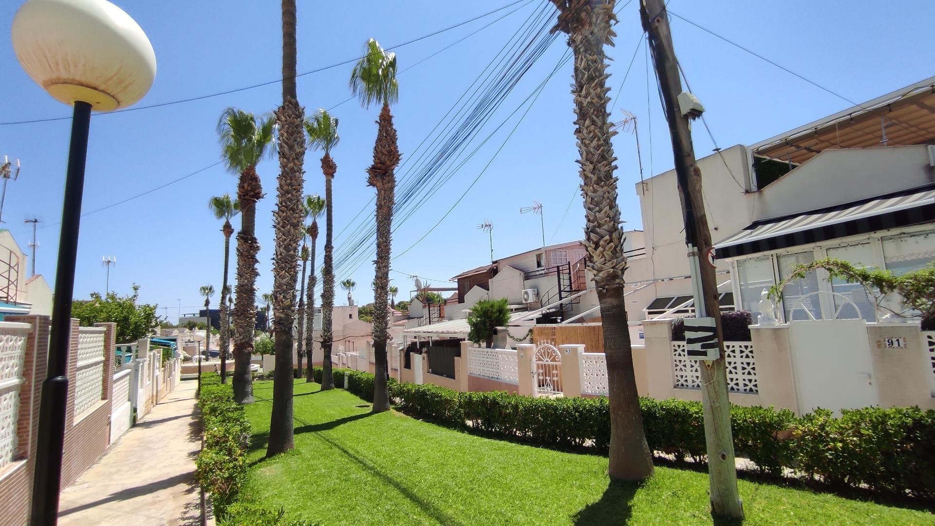 Bungalow i Los Balcones, Alicante, Spanien 2 sovrum, 55 kvm. Nr. 195417