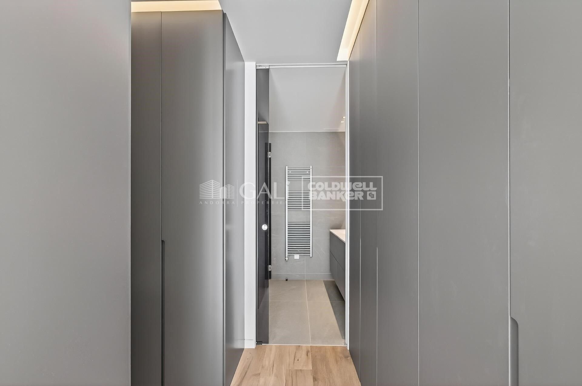 Dzīvoklis Principado De Andorra (Ninguna Poblacion Tiene C.P.), Lleida, Spānijā 3 istabas, 208 m2 Nr. 156806