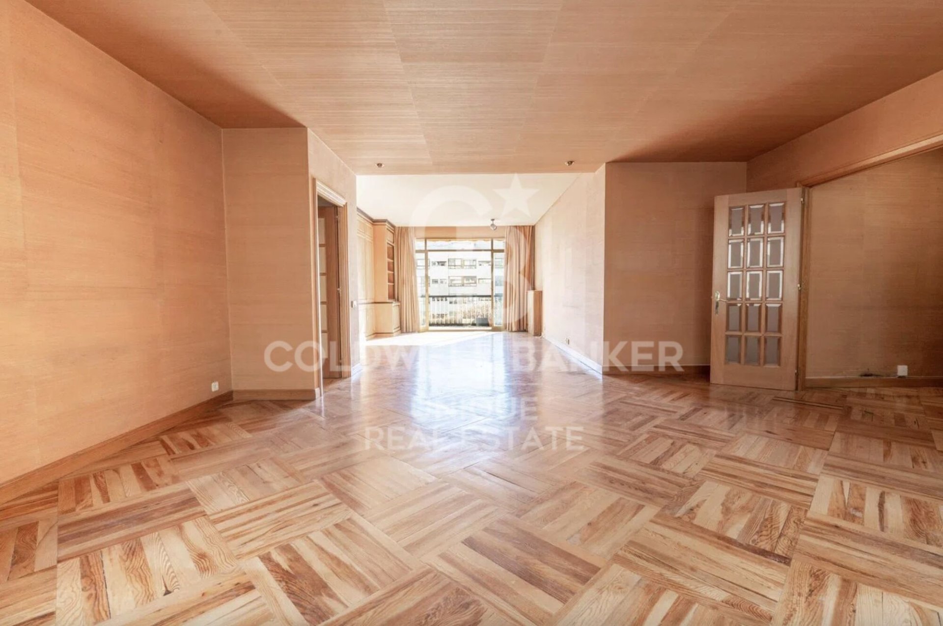 Квартира в Мадрид, Испания 4 спальни, 260м2 №156807