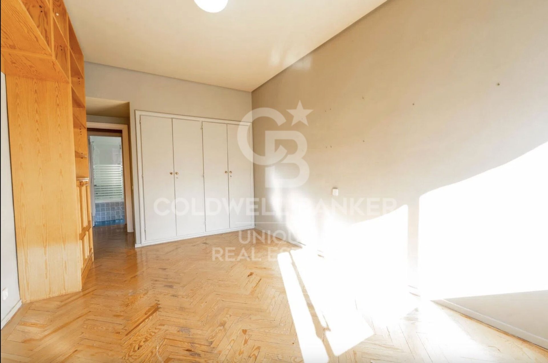 Квартира в Мадрид, Испания 4 спальни, 260м2 №156807