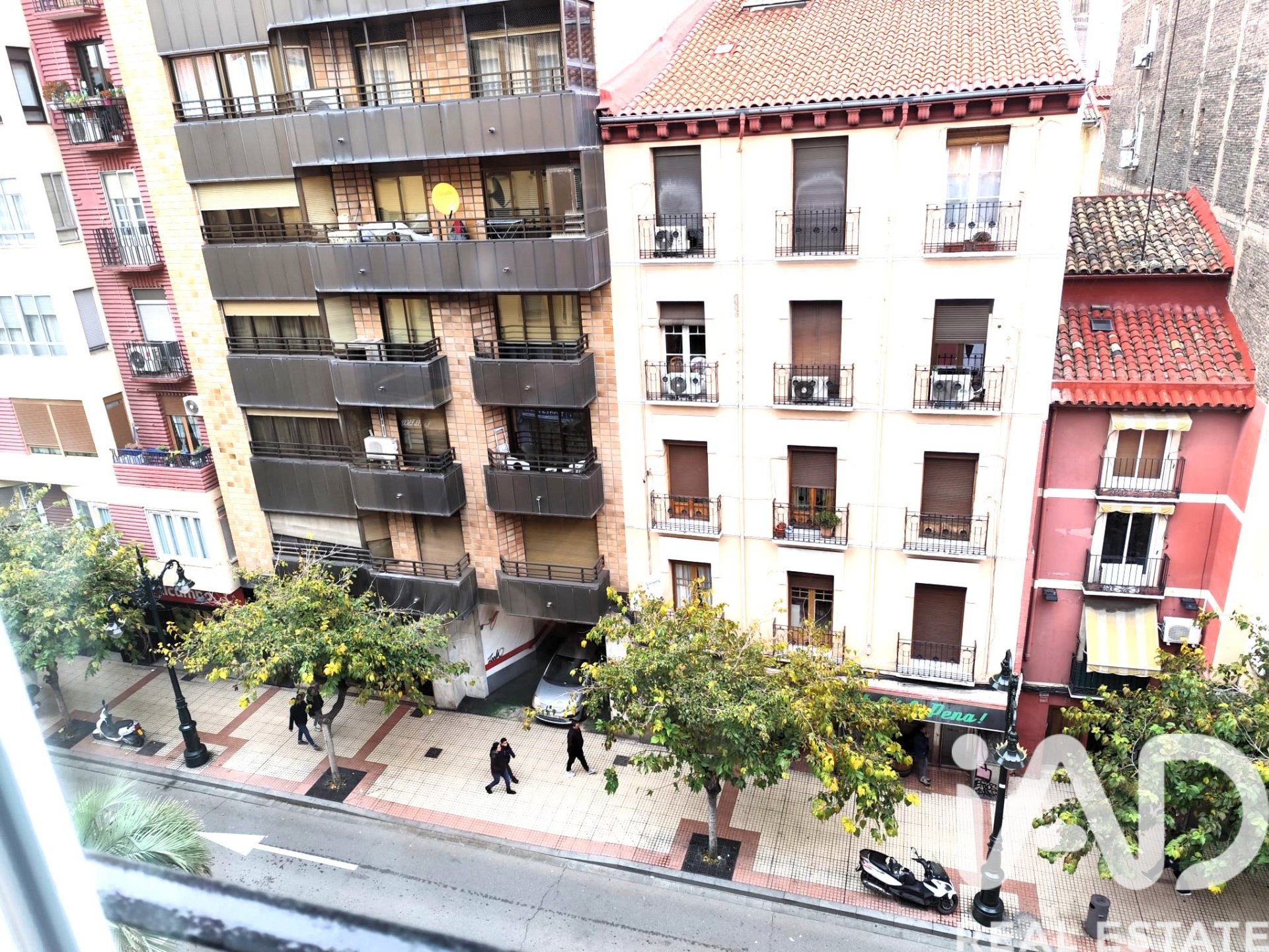 Lägenhet i Zaragoza, Spanien 3 sovrum, 94 kvm. Nr. 173051