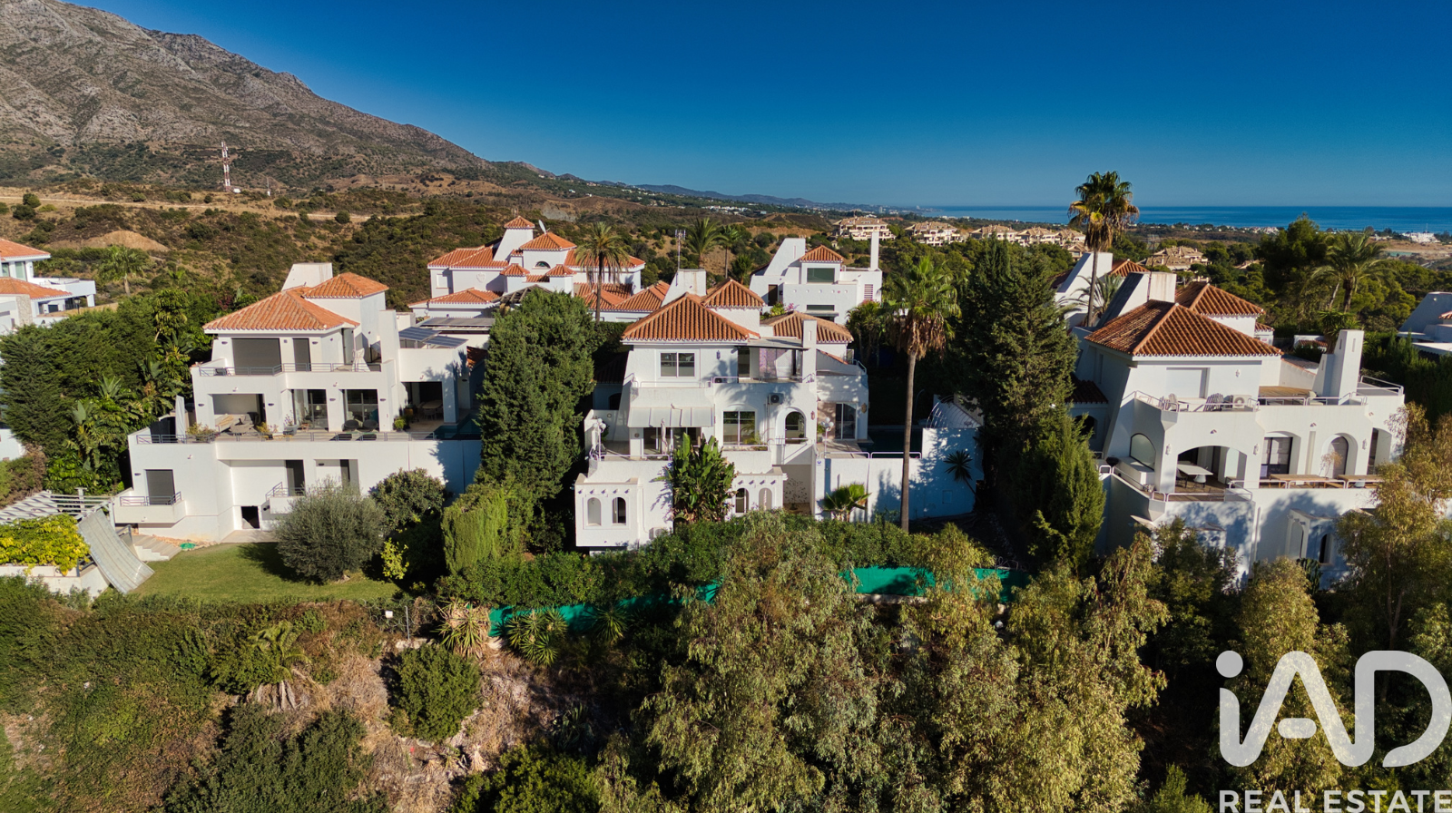 Casa a Marbella, Malaga, Spagna 5 camere da letto, 466 mq. N° 173053