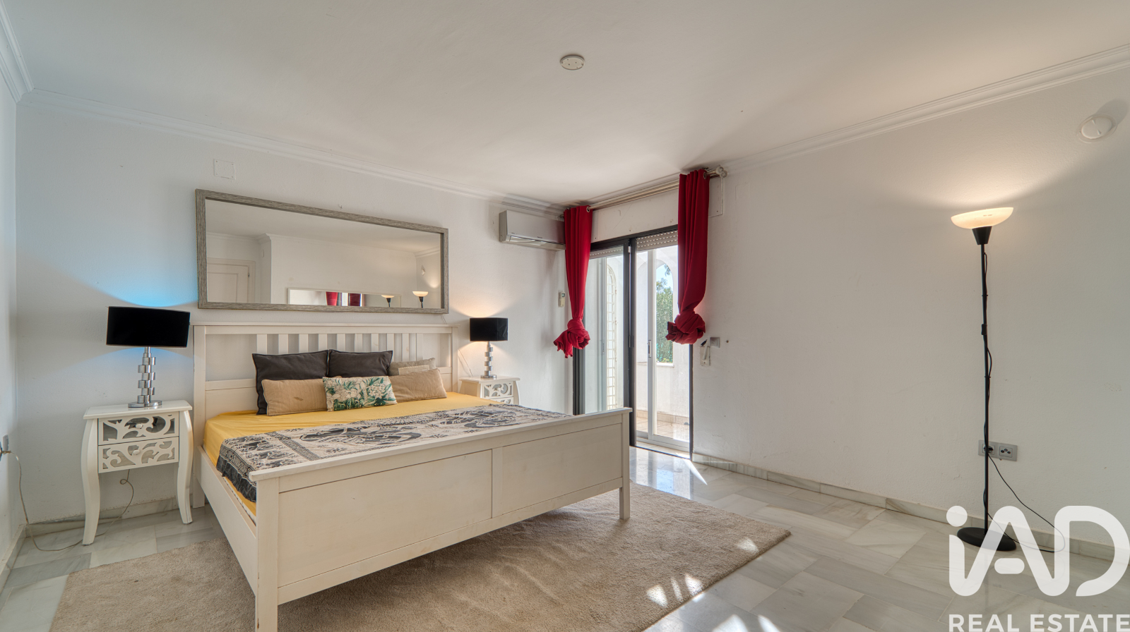Casa a Marbella, Malaga, Spagna 5 camere da letto, 466 mq. N° 173053