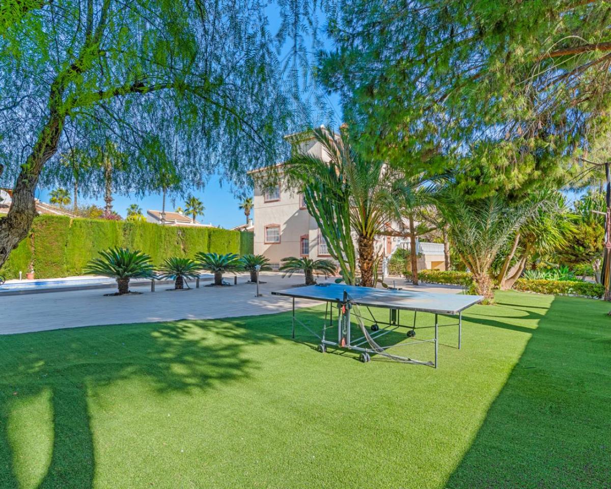 Villa i Ciudad Quesada, Alicante, Spanien 5 sovrum, 211 kvm. Nr. 149132
