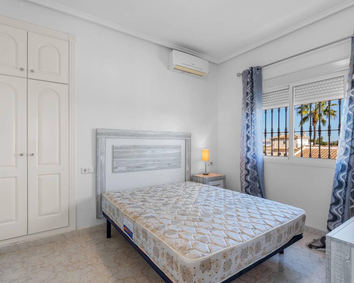 Villa i Ciudad Quesada, Alicante, Spanien 5 sovrum, 211 kvm. Nr. 149132