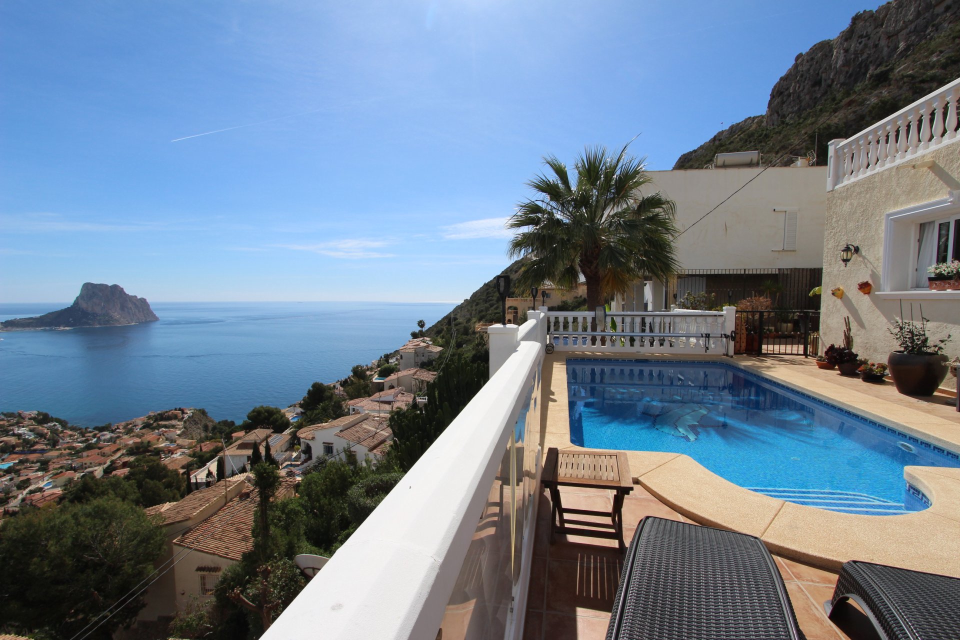 Villa i Calpe, Alicante, Spanien 3 sovrum, 155 kvm. Nr. 66298