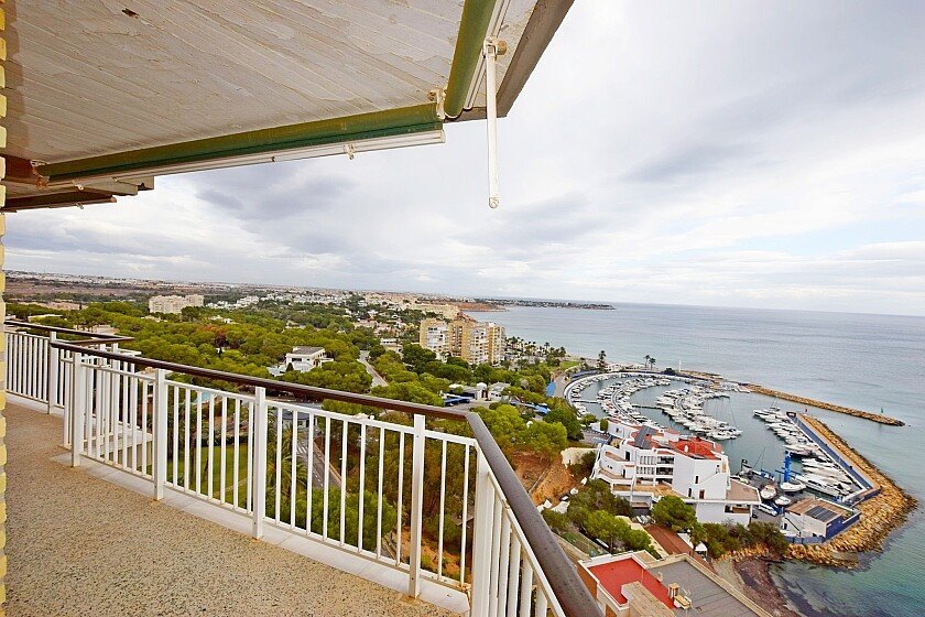 Apartment à Dehesa De Campoamor, Alicante, Espagne 4 chambres, 135 m2 No. 111183