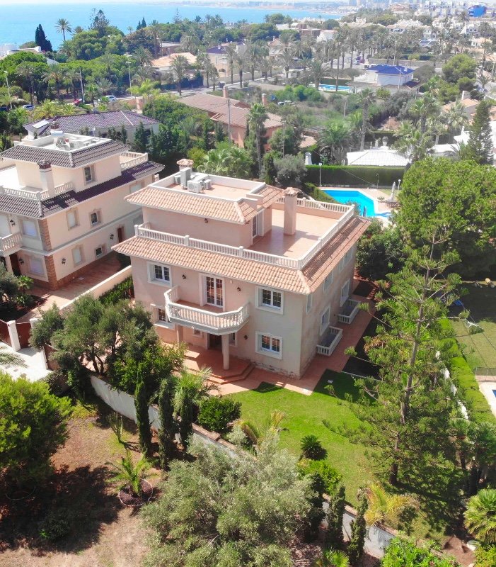 Villa a Cabo Roig, Alicante, Spagna 6 camere da letto, 500 mq. N° 149188