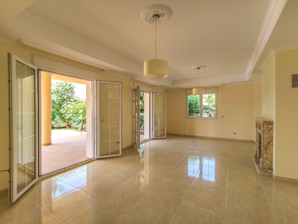 Villa a Cabo Roig, Alicante, Spagna 6 camere da letto, 500 mq. N° 149188