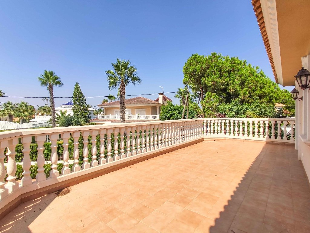 Villa a Cabo Roig, Alicante, Spagna 6 camere da letto, 500 mq. N° 149188