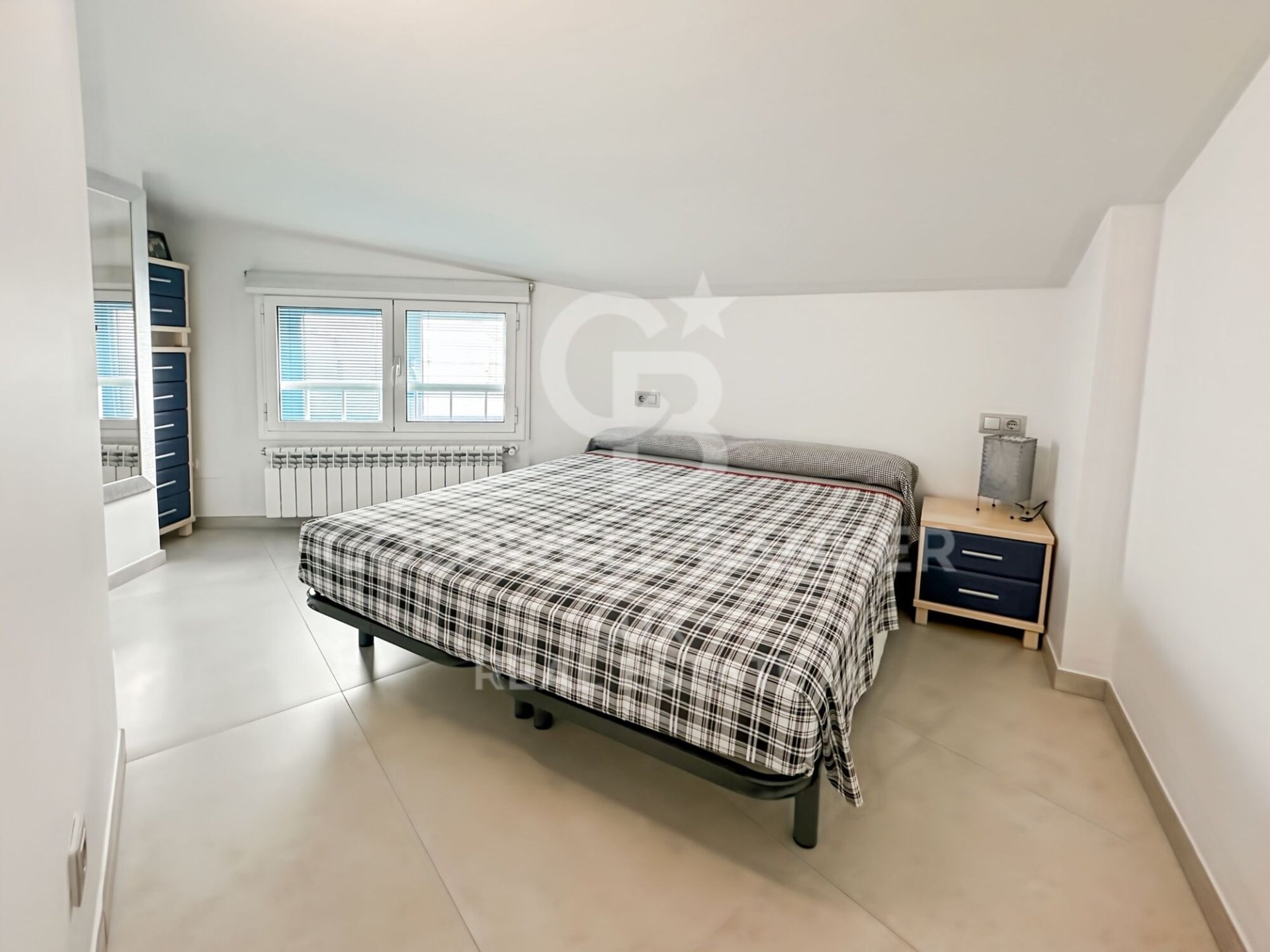 Bliźniak w L'Escala, Girona, Hiszpania 4 sypialnie, 118 mkw. nr 157905