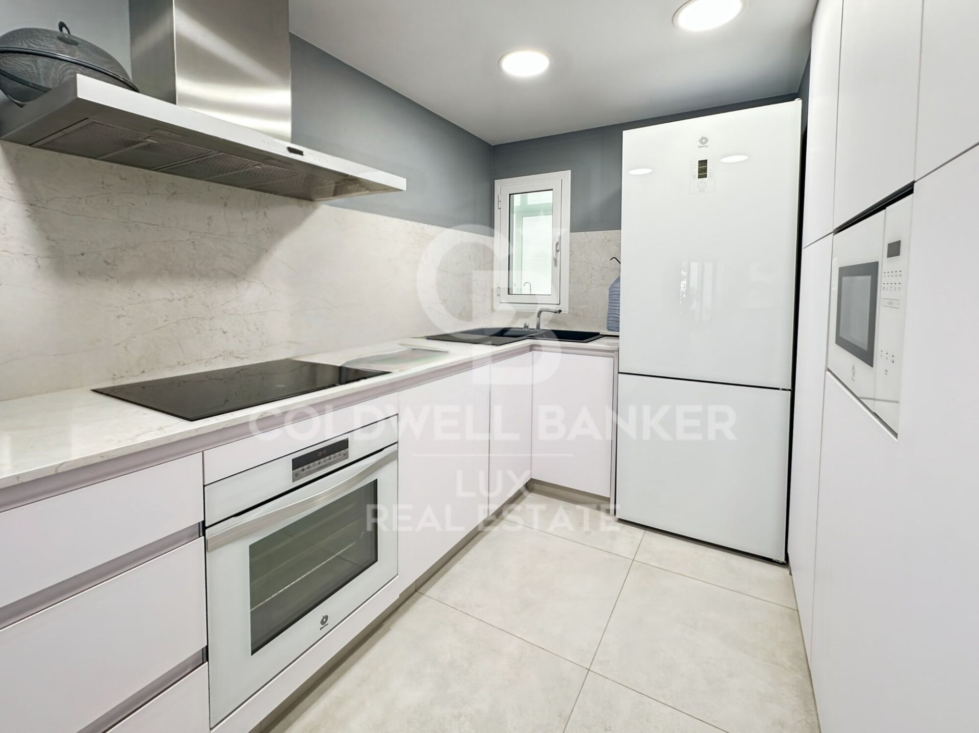 Bliźniak w L'Escala, Girona, Hiszpania 4 sypialnie, 118 mkw. nr 157905