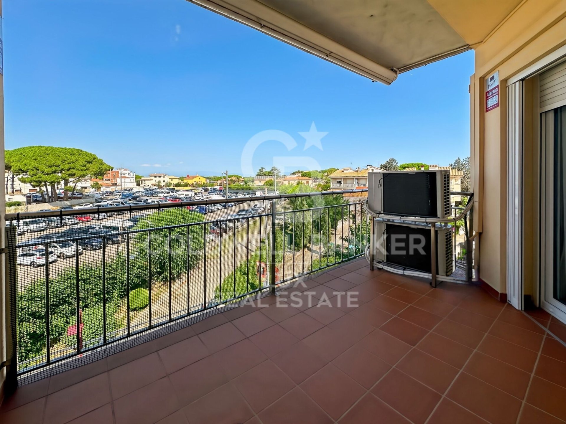 Bliźniak w L'Escala, Girona, Hiszpania 4 sypialnie, 118 mkw. nr 157905