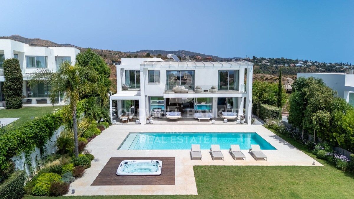Villa Marbella, Malaga, Spānijā 5 istabas, 592 m2 Nr. 157900