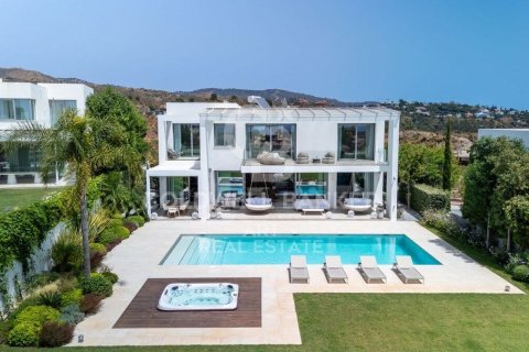 Villa Marbella, Malaga, Spānijā 5 istabas, 592 m2 Nr. 157900