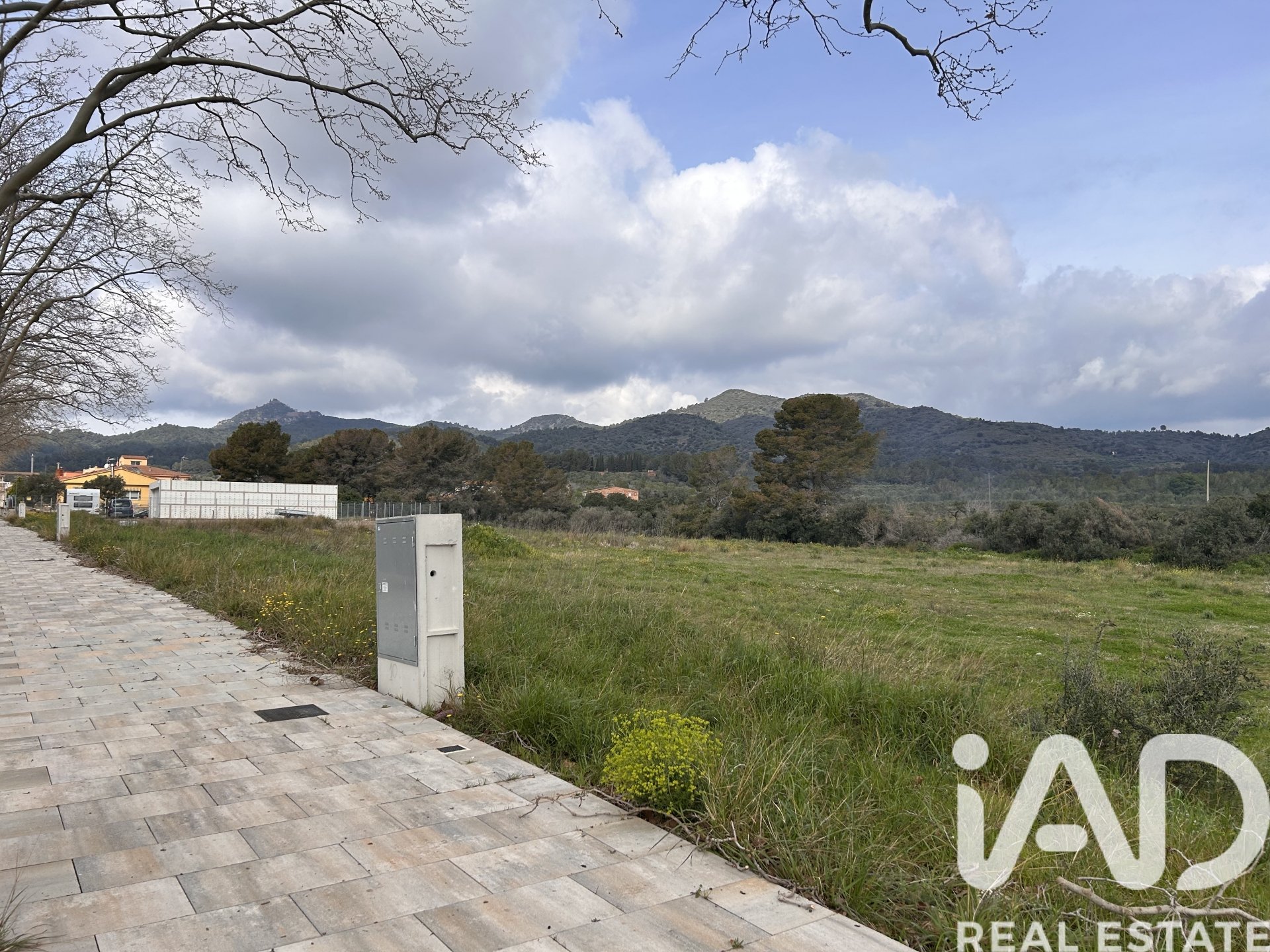 Land plot in Vilanova D'escornalbou, Tarragona, Spain 555 sq.m. No. 185130