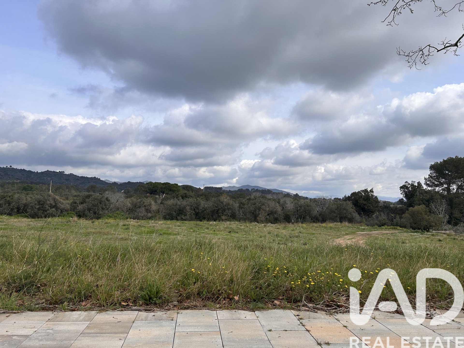 Land plot in Vilanova D'escornalbou, Tarragona, Spain 555 sq.m. No. 185130