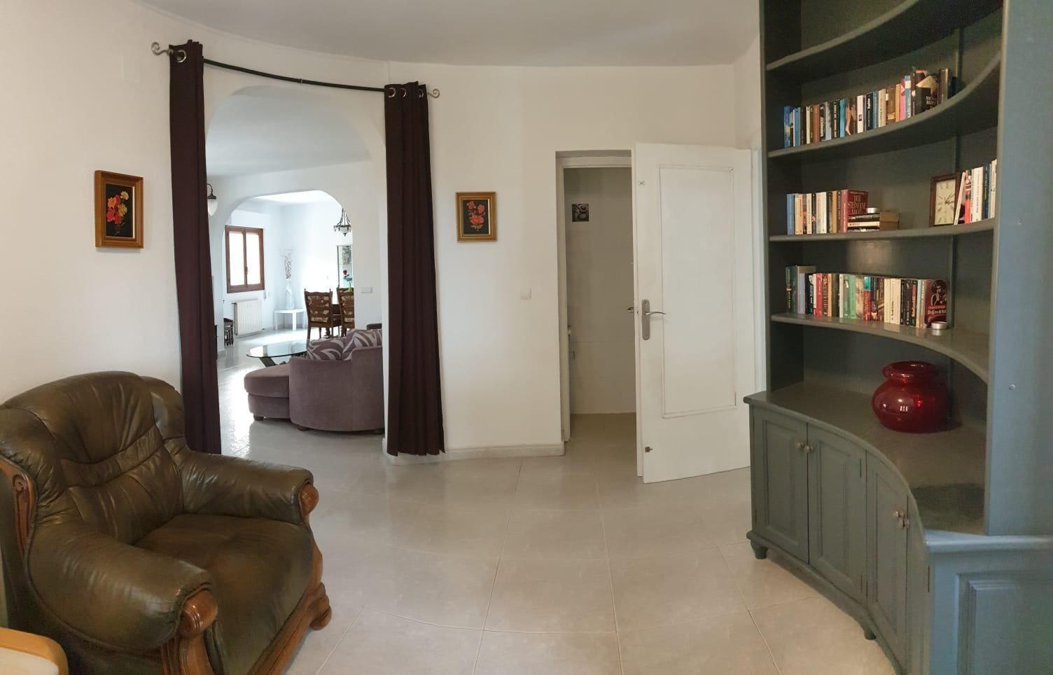 Huvila Alicante, Espanja 6 makuuhuonetta, 325 m2 No. 150048
