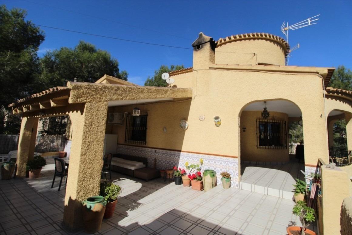 Huvila Alicante, Espanja 6 makuuhuonetta, 325 m2 No. 150048