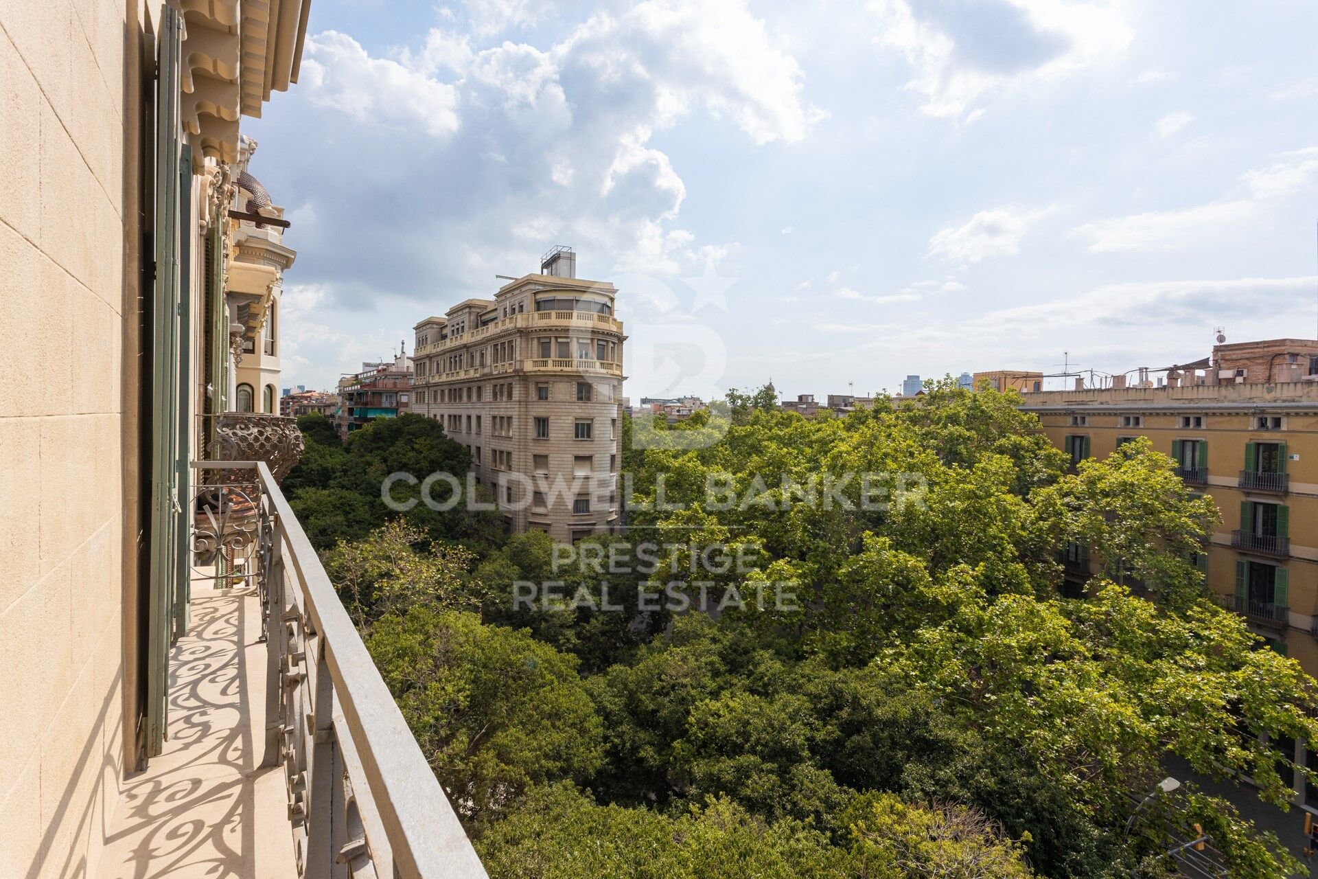 Apartament w Barcelona, Hiszpania 3 sypialnie, 181 mkw. nr 160484