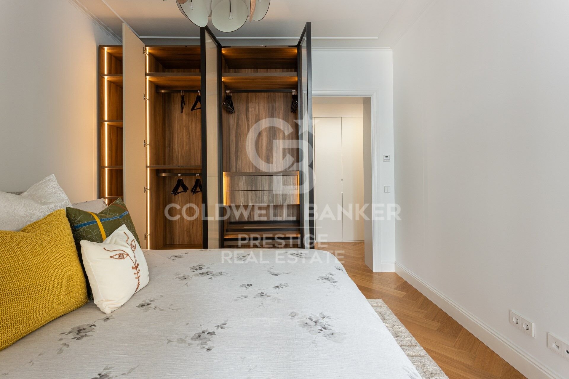 Apartament w Barcelona, Hiszpania 3 sypialnie, 181 mkw. nr 160484