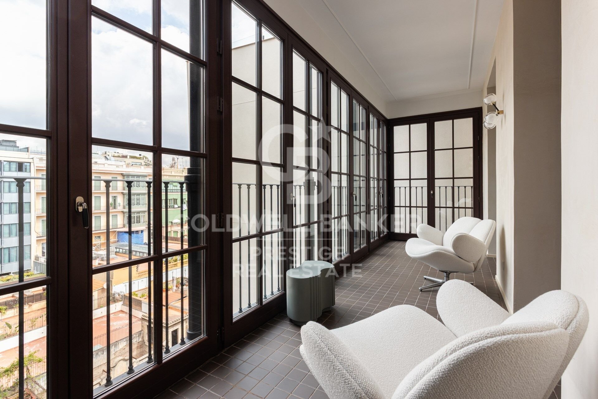 Apartament w Barcelona, Hiszpania 3 sypialnie, 181 mkw. nr 160484